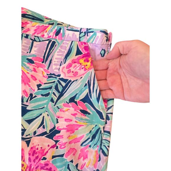 Lilly Pulitzer Jungle Utopia Shorts Size 2 Scallop Hem Floral Tropical Print - Picture 7 of 10